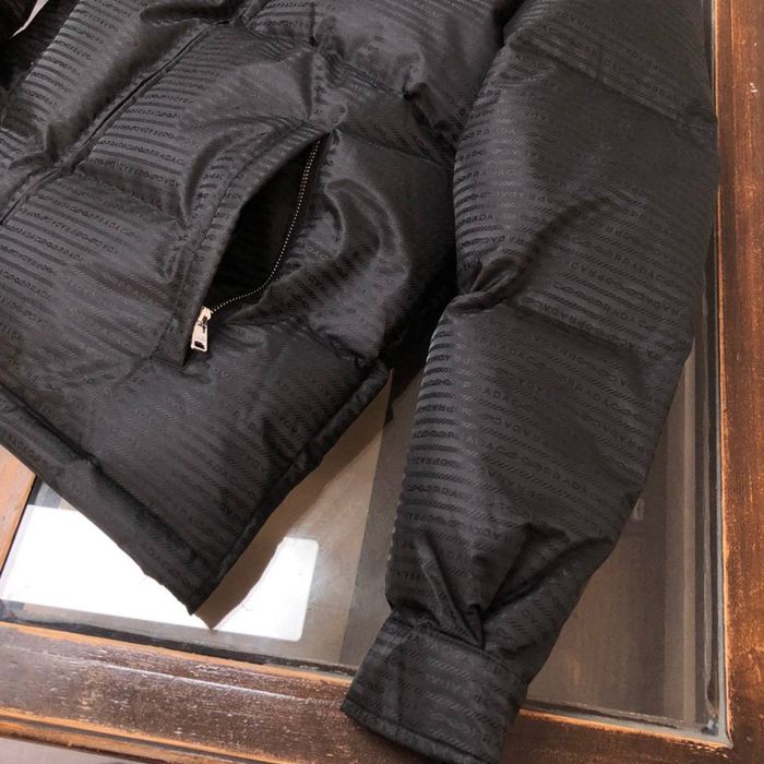 Куртка prada натуральный пух пуховик