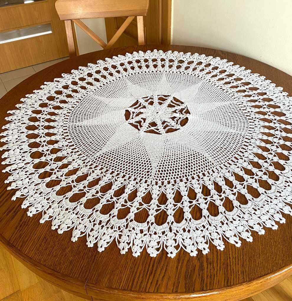 Serweta szydełkowa śr. 85cm