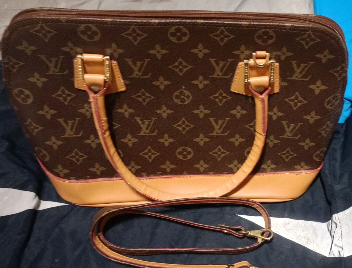 Sprzedam torebkę Louis Vuitton