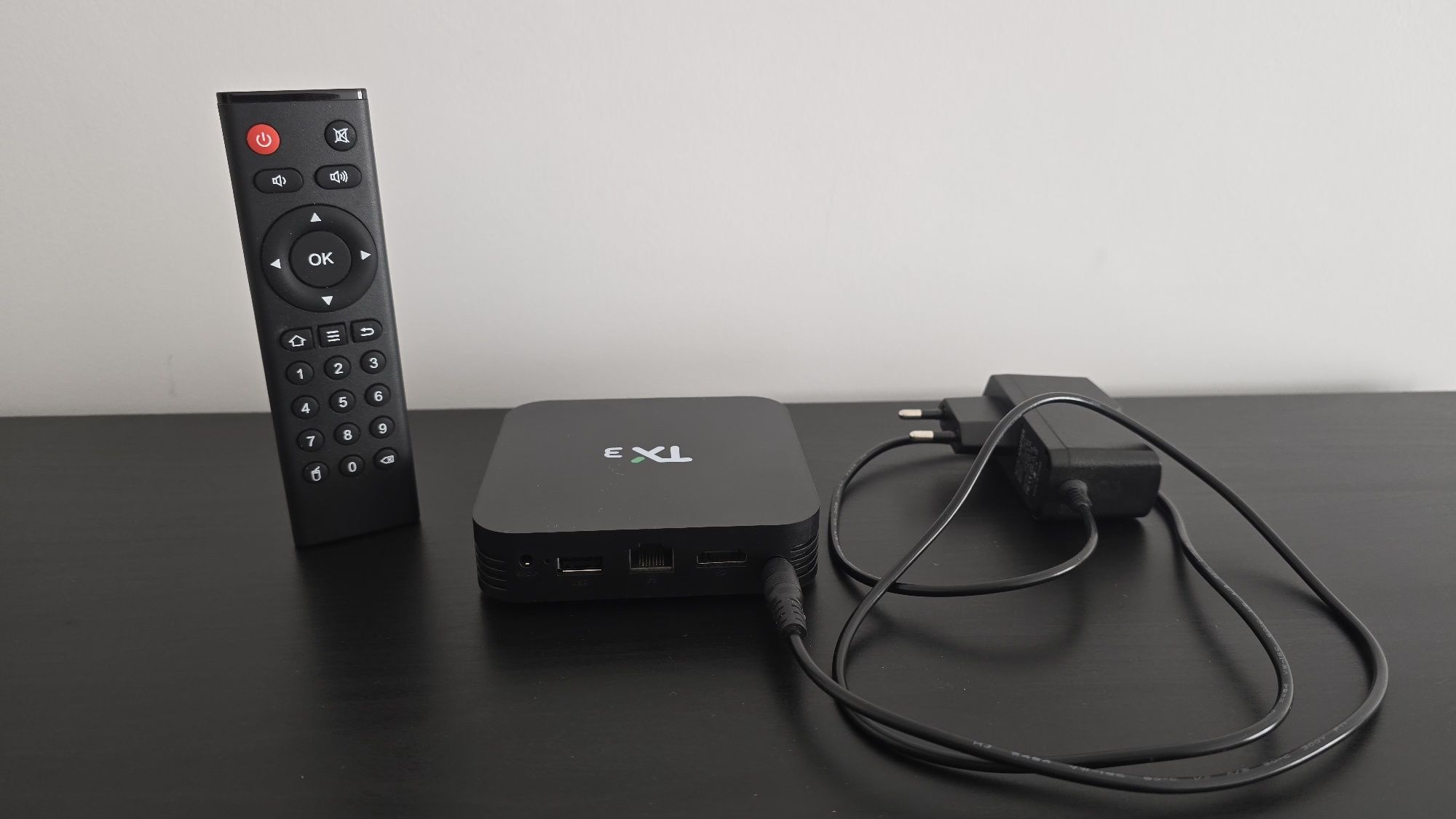 Box Android Tanix TX3 TV 4 GB RAM / 64Gb