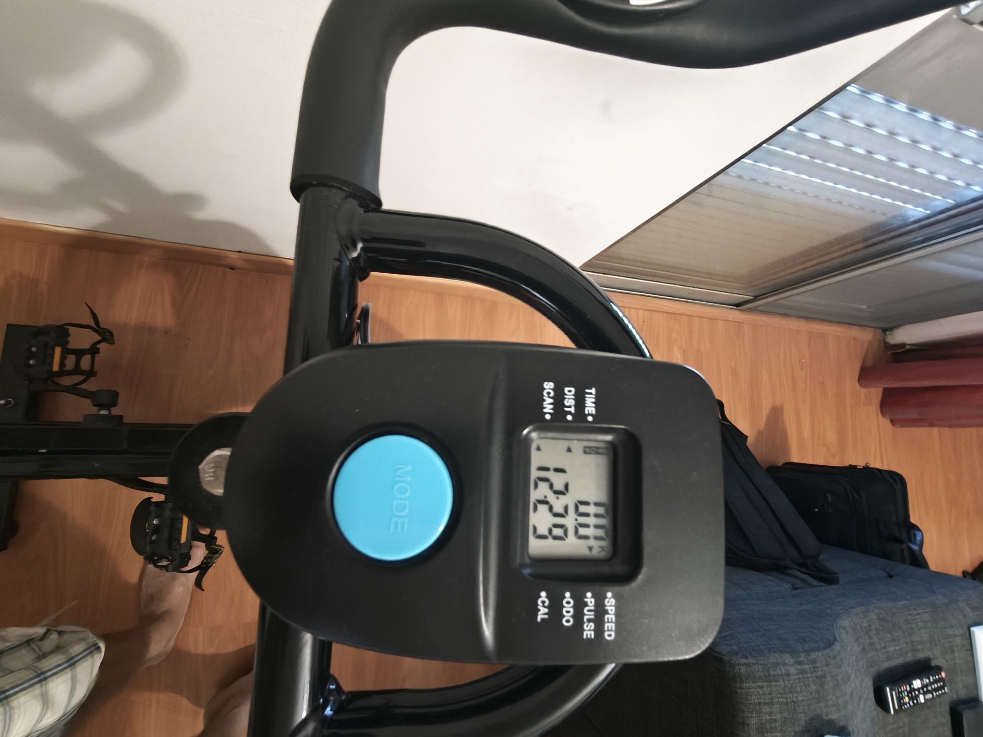 Bicicleta estática, semi nova