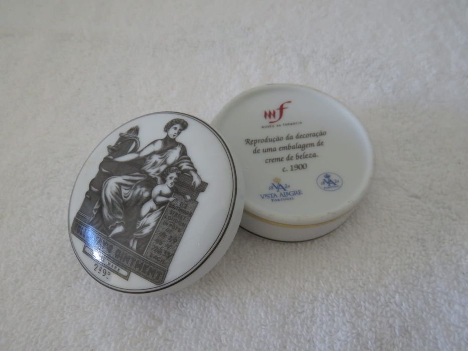 Caixinhas Vista Alegre Museu da Farmácia