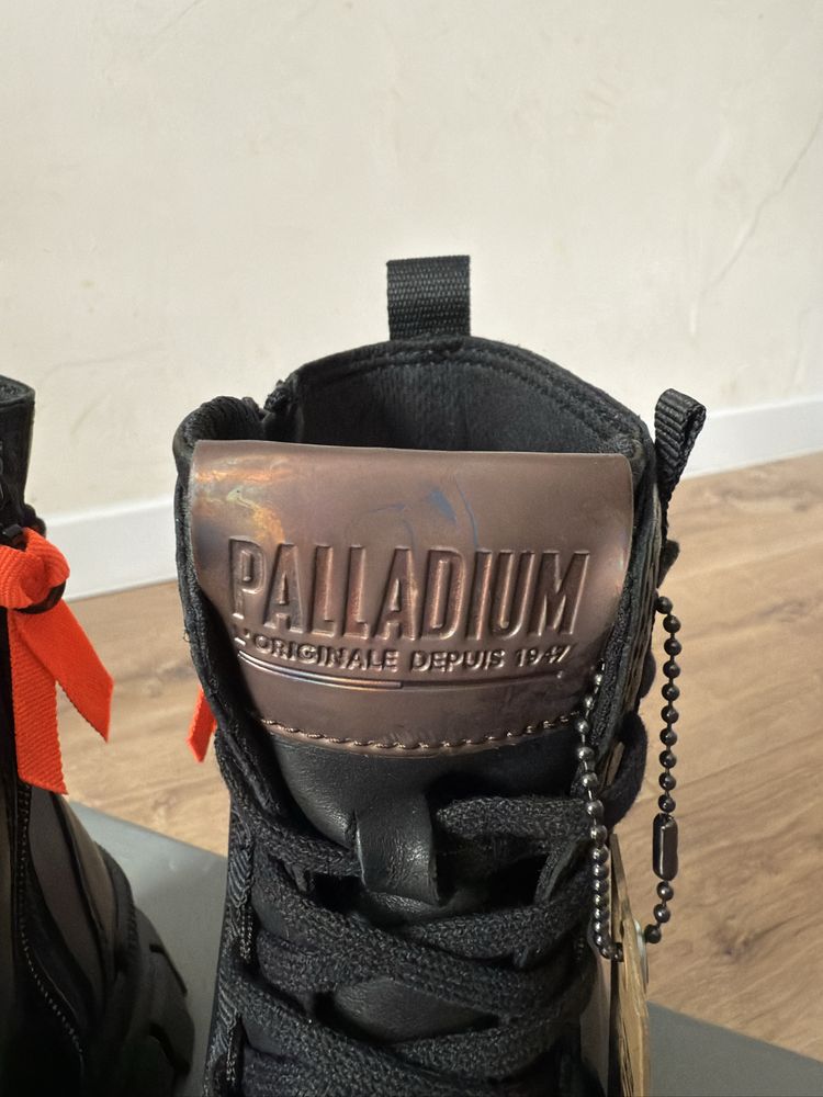 Botki trapery Palladium Revolt skóra naturalna