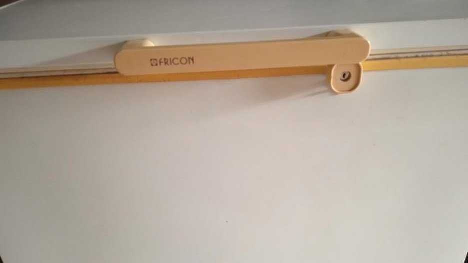 Arca Congeladora Fricon Horizontal 229 Litros.Negociável