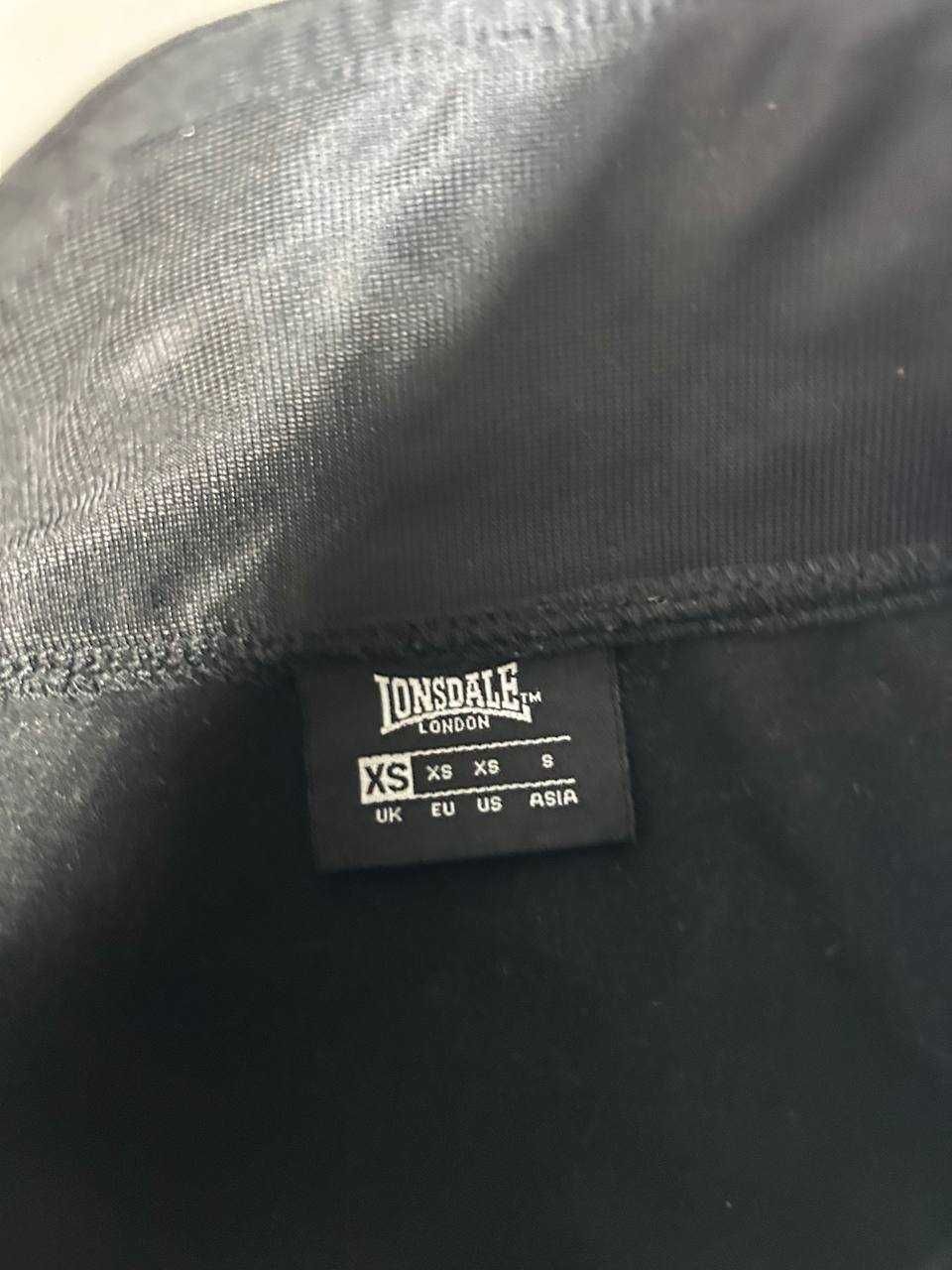 Олімпійка Lonsdale