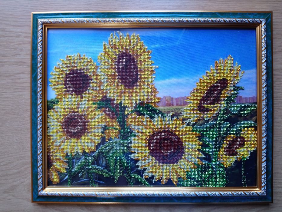 Картина бісером Соняхи