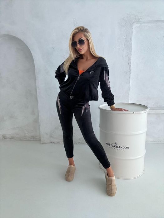 Piękny komplet dres welurowy srebrne dodatki logo paparazzi