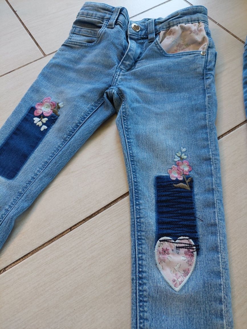Dwie pary jeansów 122 i 128 dziewczynka