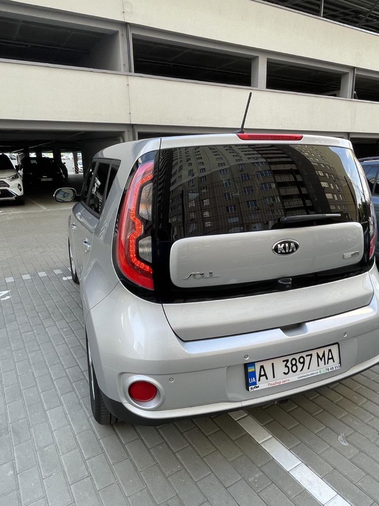 Електромобіль KIA Soul Еv 2015року кіа соул.