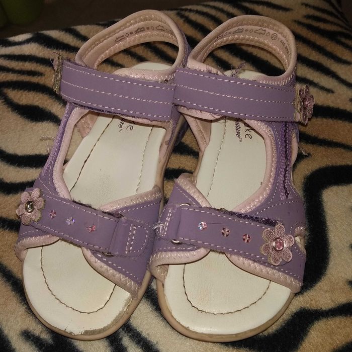 Sandálias menina 27 CUPCAKE em pele com caixa LILÁS
