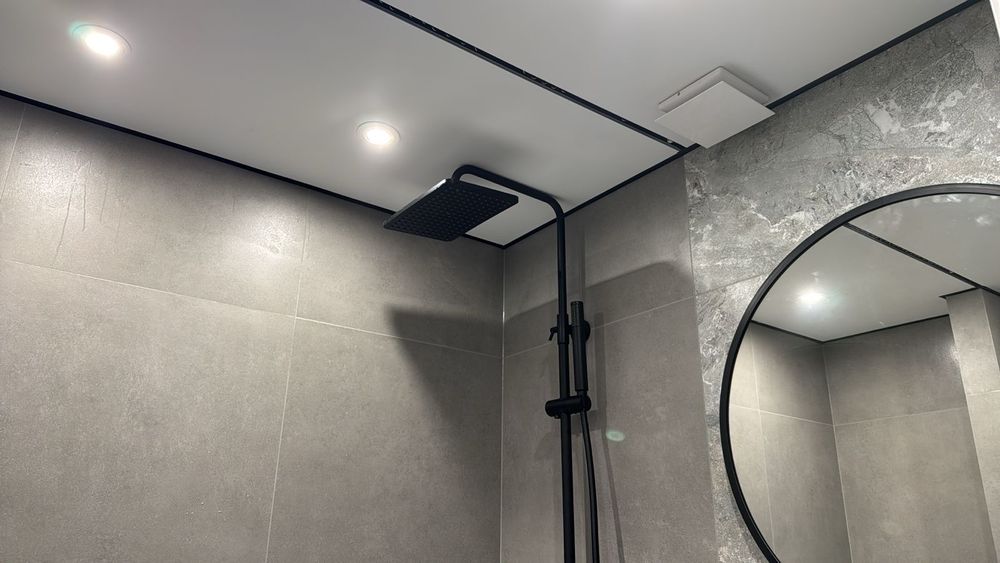 Натяжні стелі по всій області.