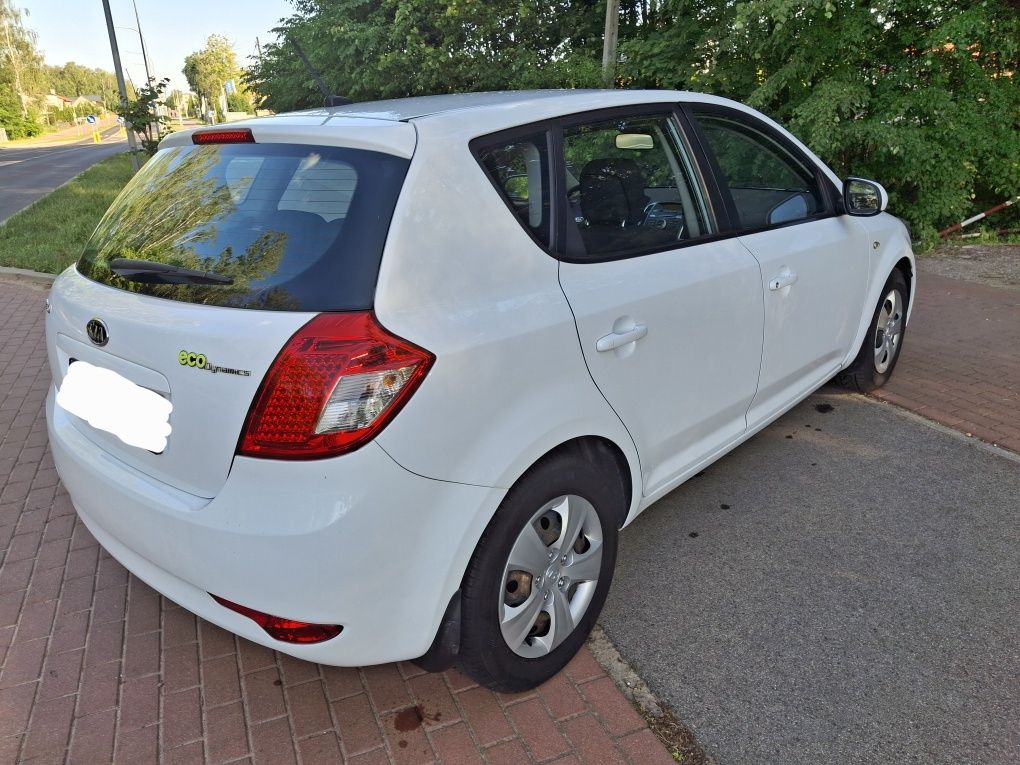 Kia Ceed benzyna