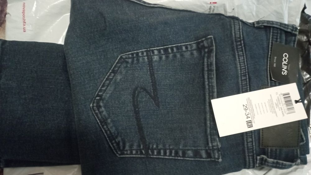 Джинси Colin's .