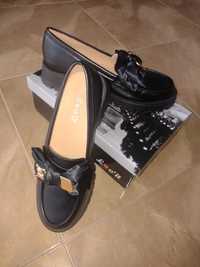 Buty mokasyny 39