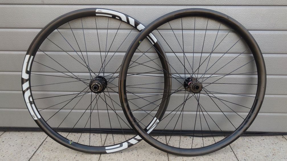 Koła 29 cali ENVE XC 32 Carbon nowe piasty novatec, sztywne osie boost