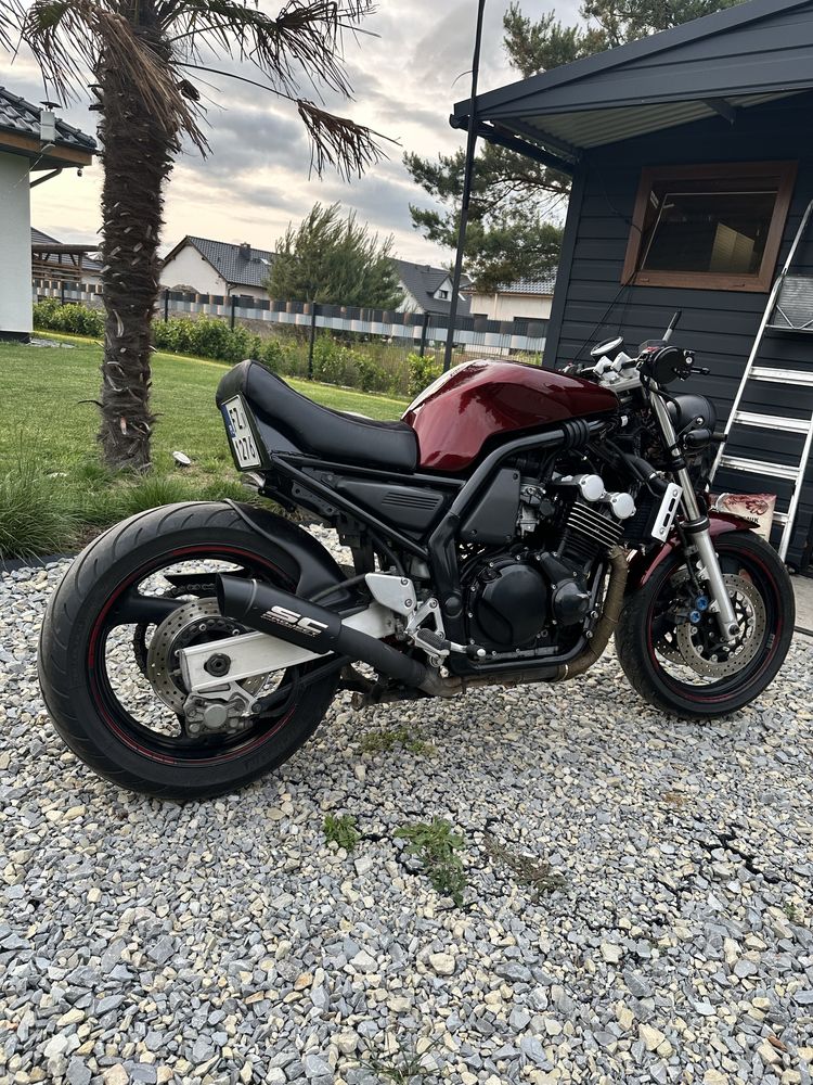 Yamaha Fazer fz 600 custom