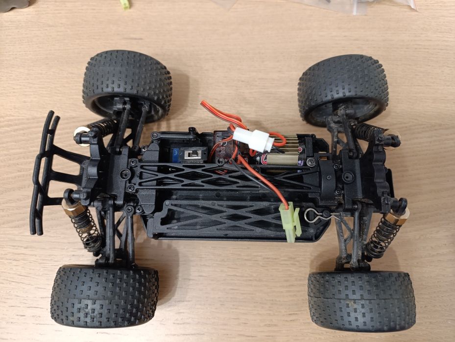 Auto RC MAVERICK ION XT 1/18 RTR Truggy 2,4 GHz