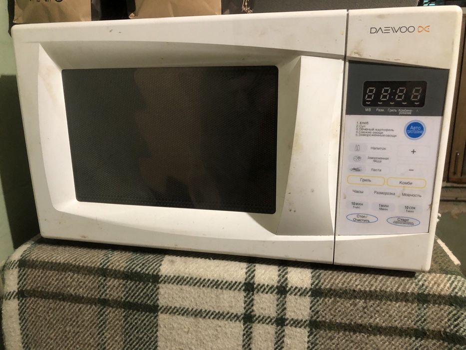 Микроволновка нерабочая.