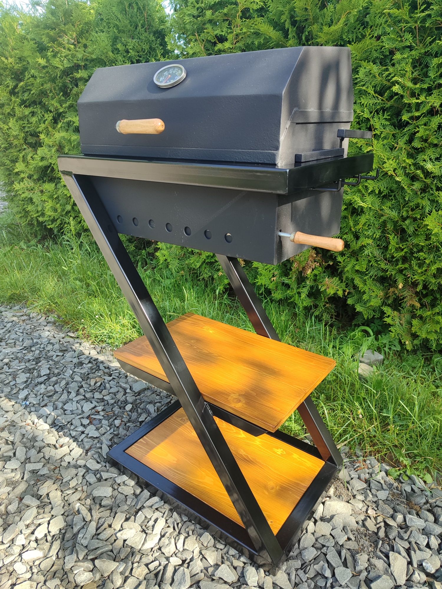 Grill węglowy "Fałka"
