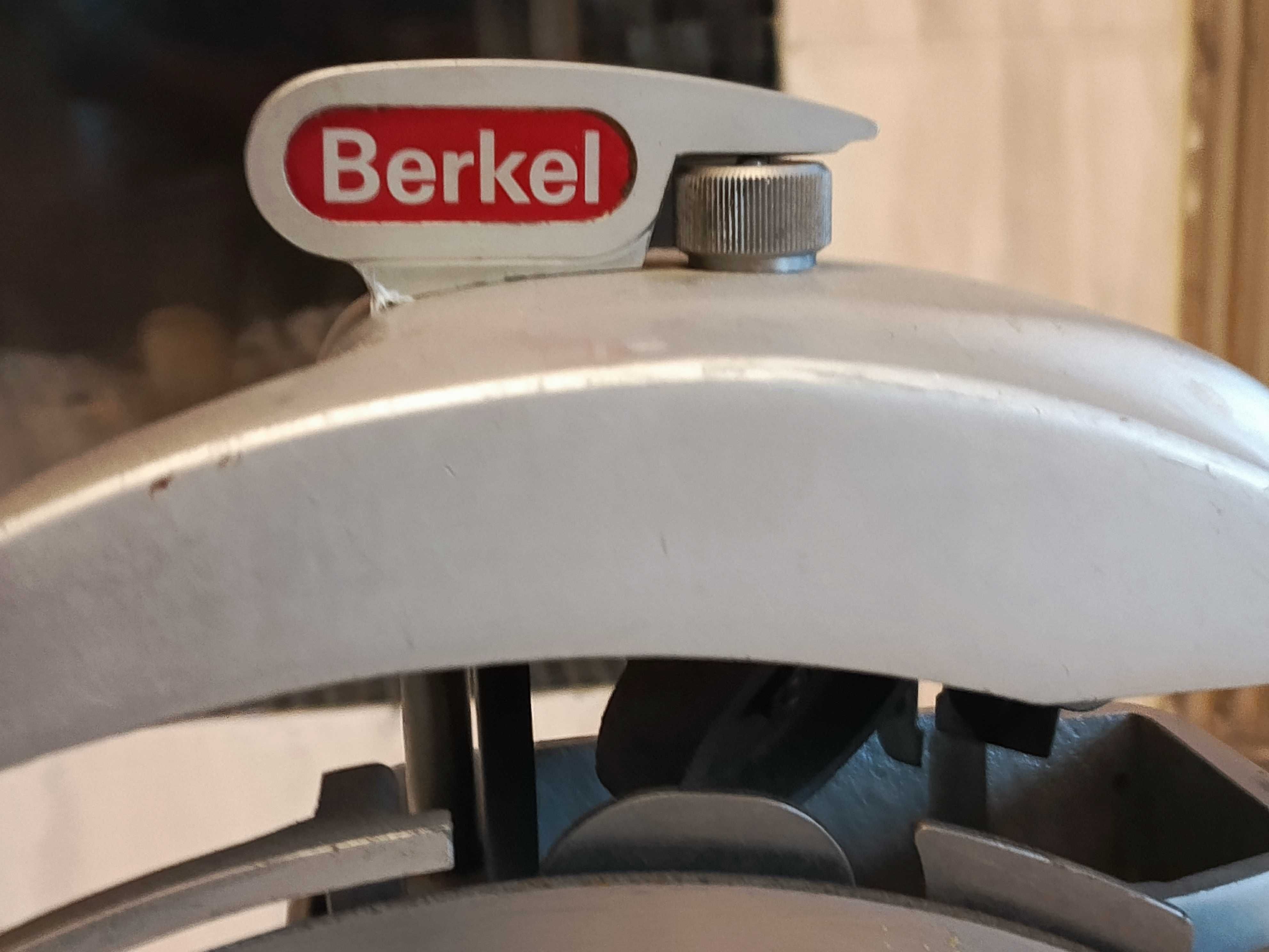 Слайсер Berkel пpoфeccиональный 300мм