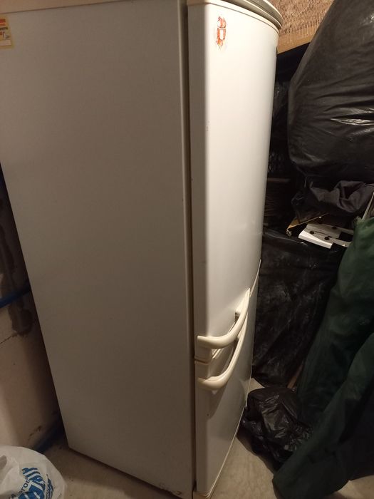 Продам хододильник Атлант