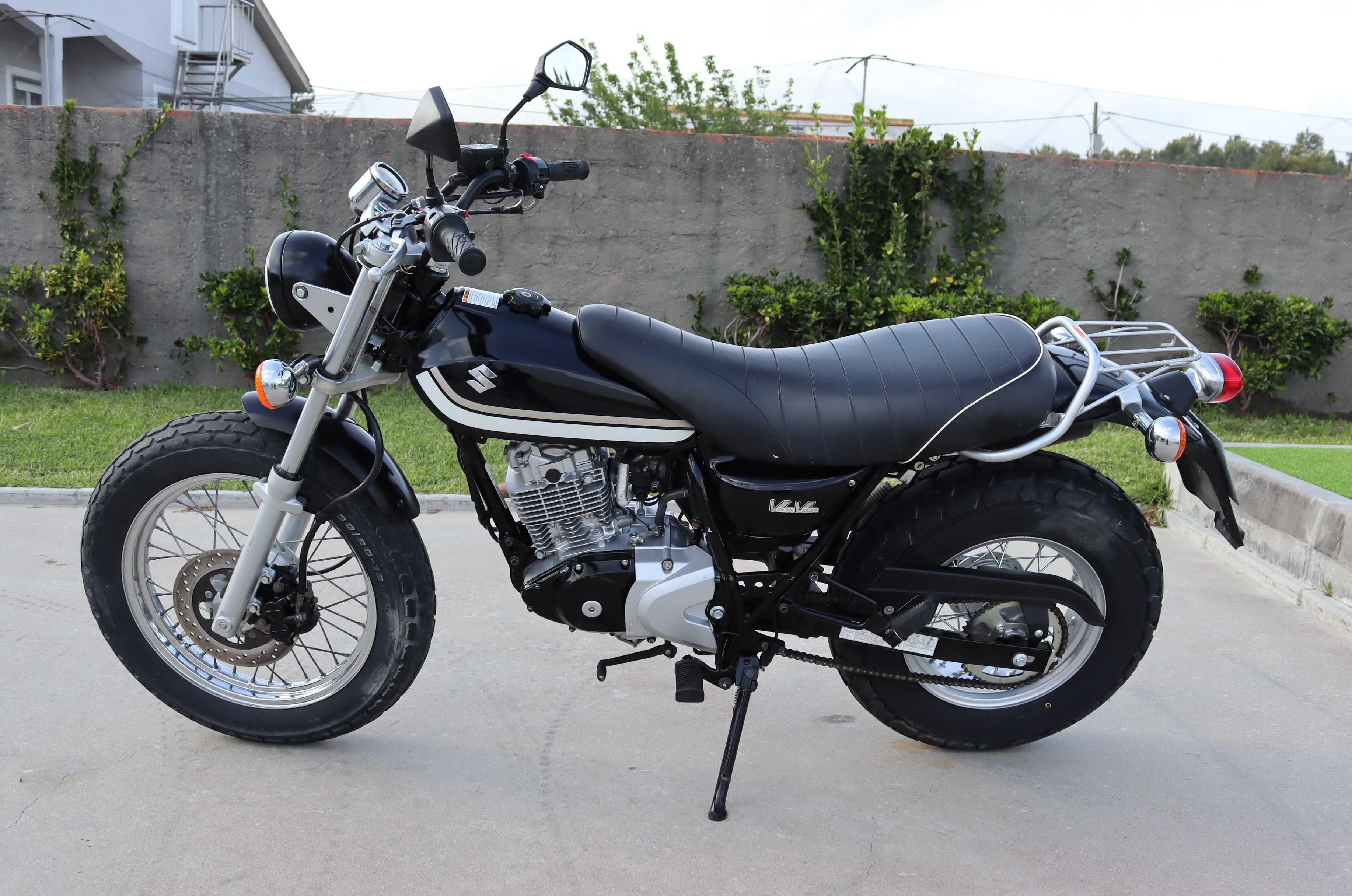 Suzuki Van Van RV 125 (16)