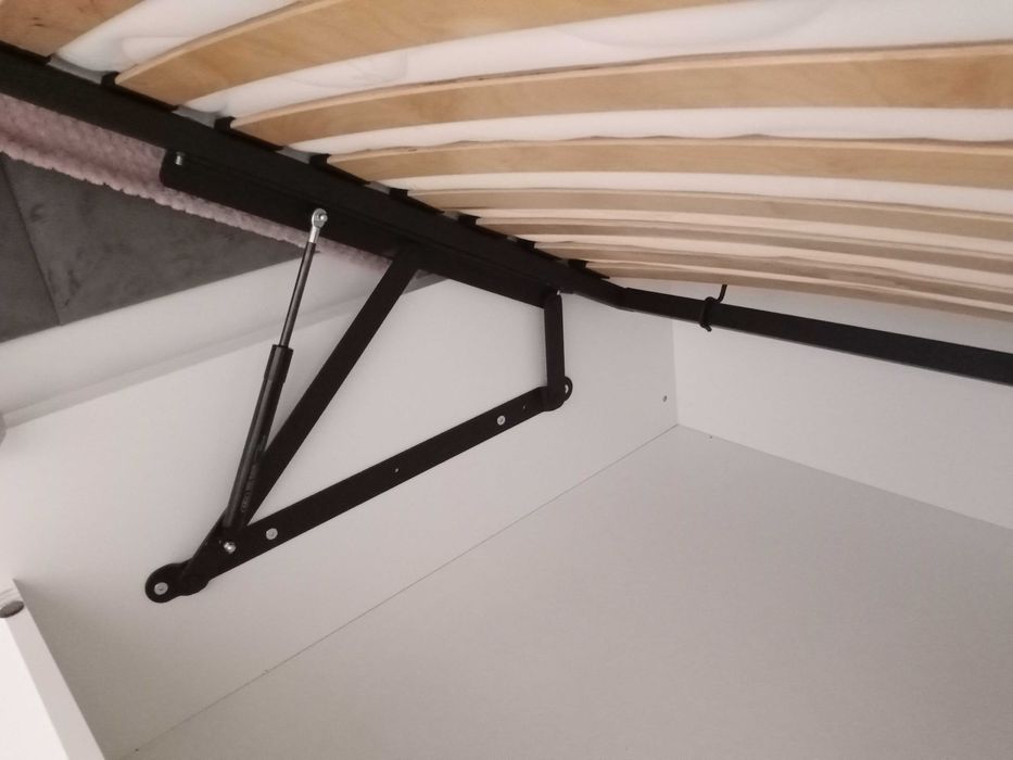 Łóżko drewniane pojedyncze 90/160