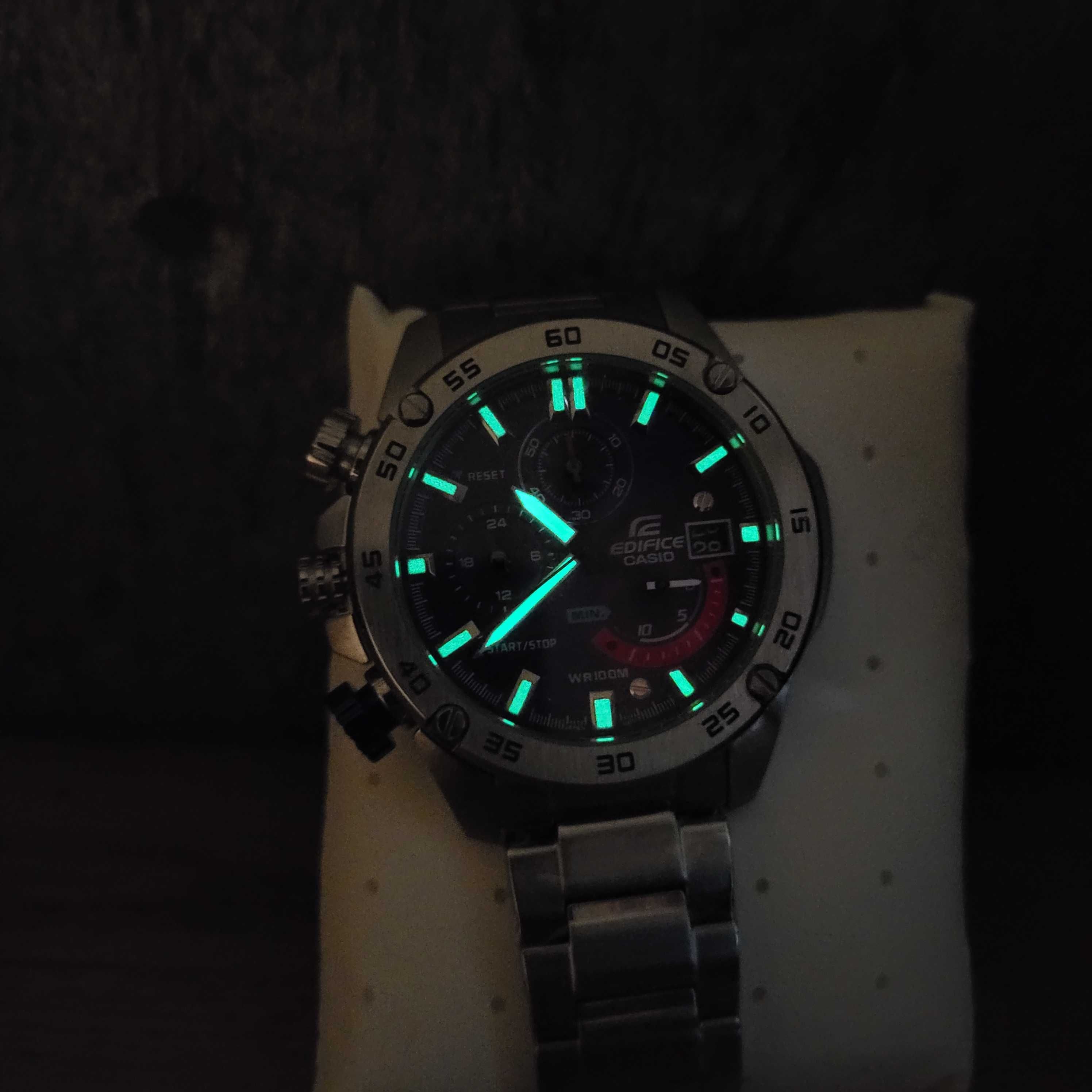 Męski zegarek kwarcowy Casio edifice EFR-558 kwarcowy