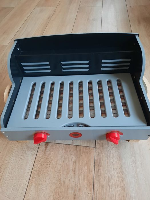 drewniany grill zabawka