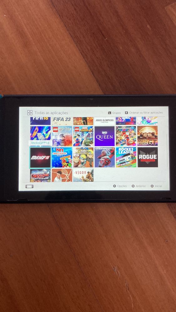 Vendo consola Nintendo SWITCH 32 Gb com acessórios e jogos + OFERTAS