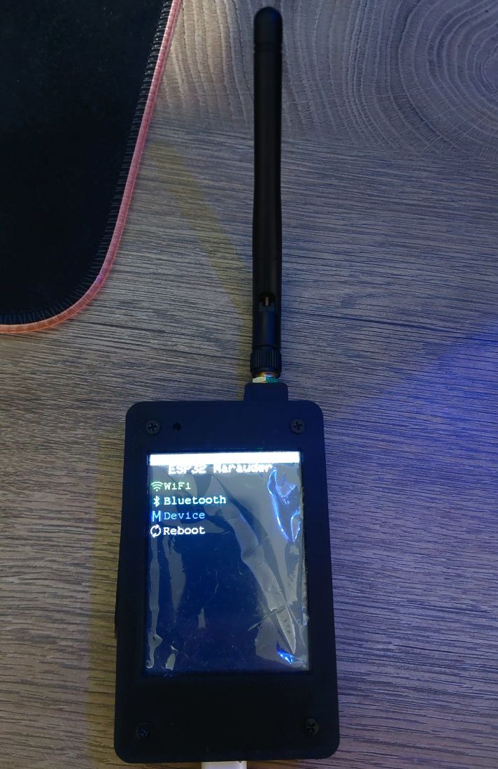 Maruder. ESP32 WiFi, Bluetooth