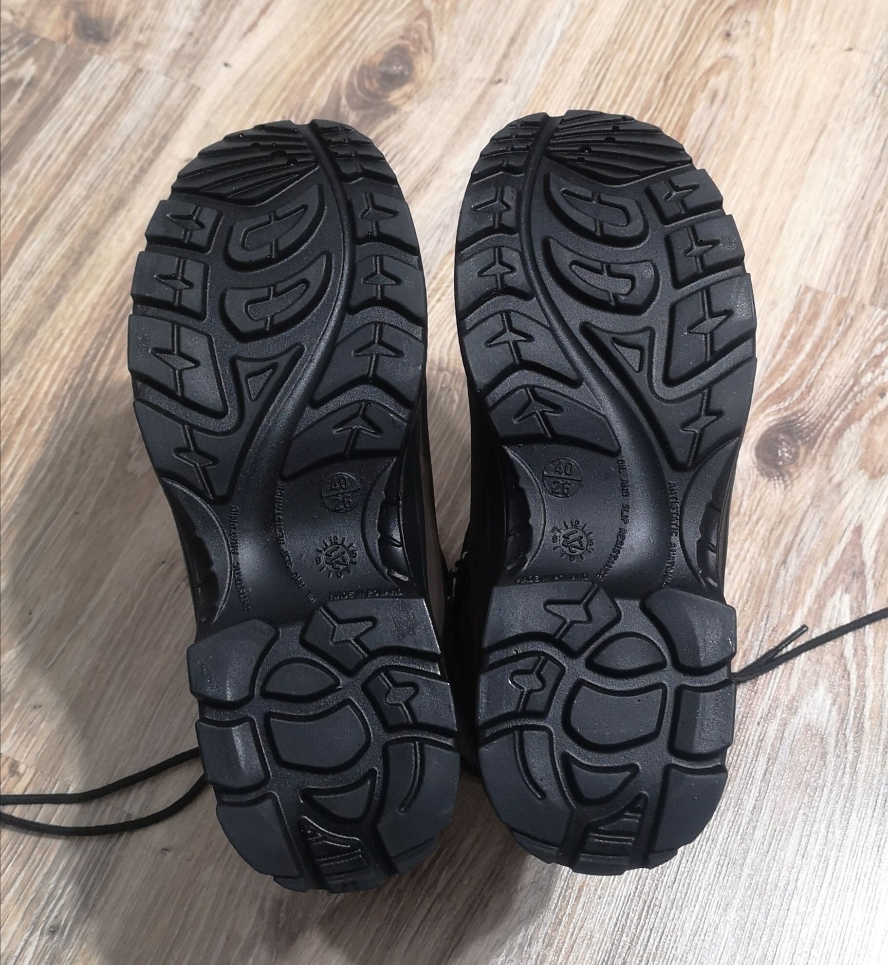 Buty DEMAR roz. 40