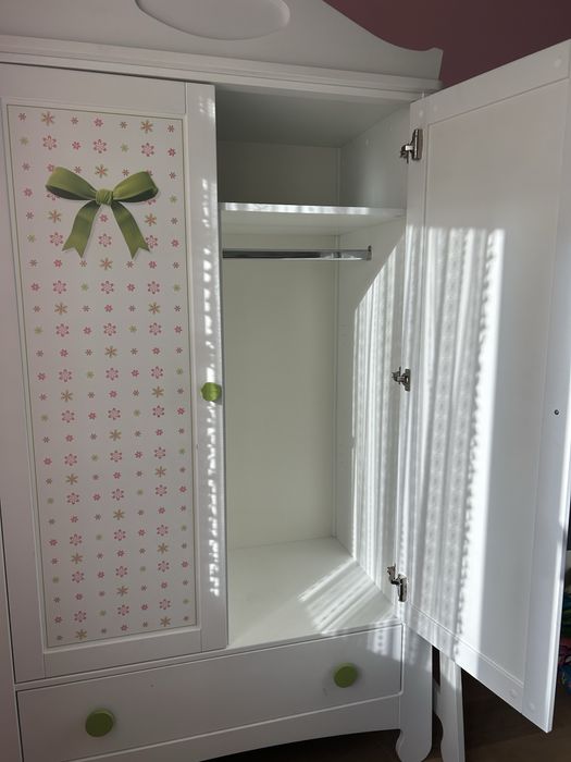 Meble dziecięce pinio + biurko gratis