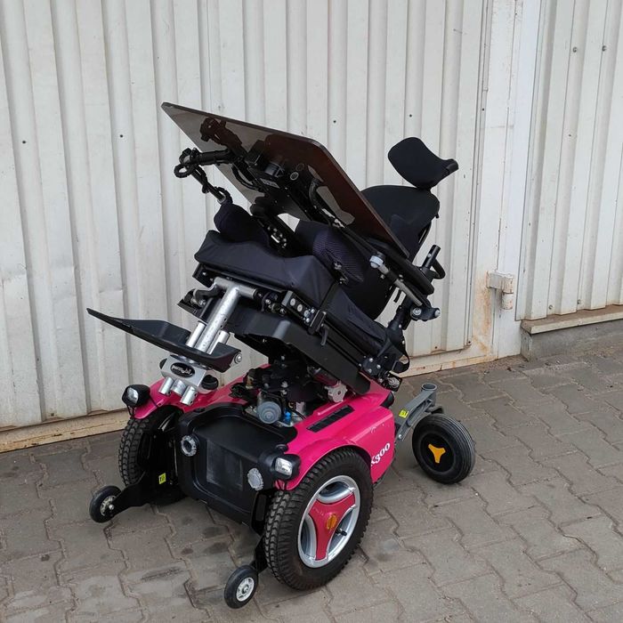 Wózek inwalidzki elektryczny Permobil K300 z windą