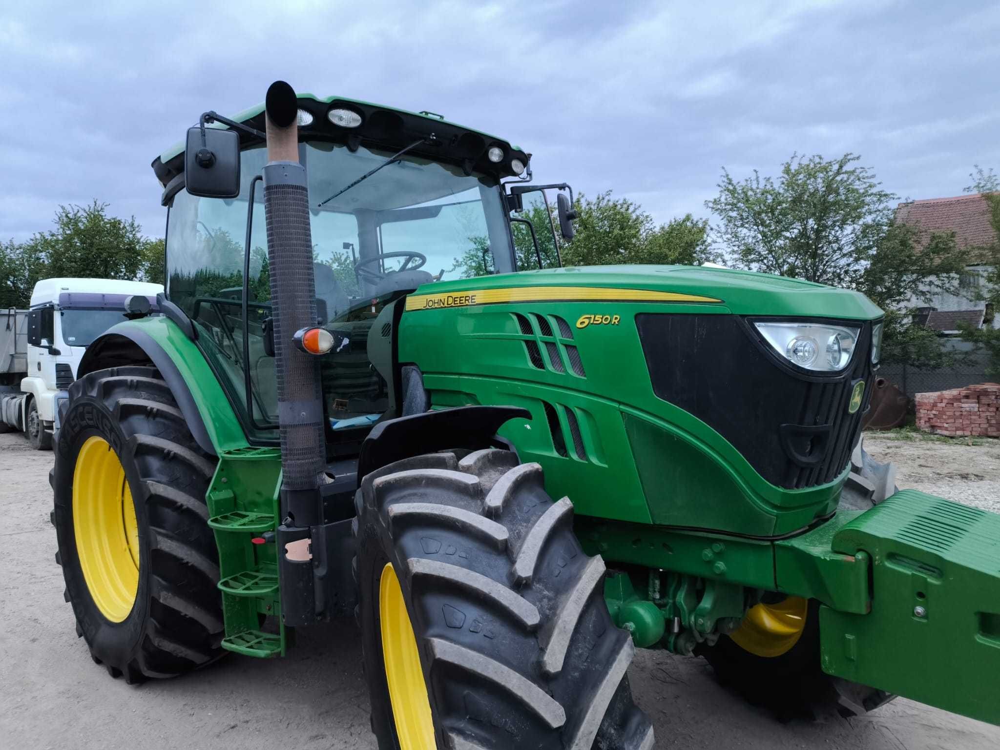 Ciągnik John Deere 6150R