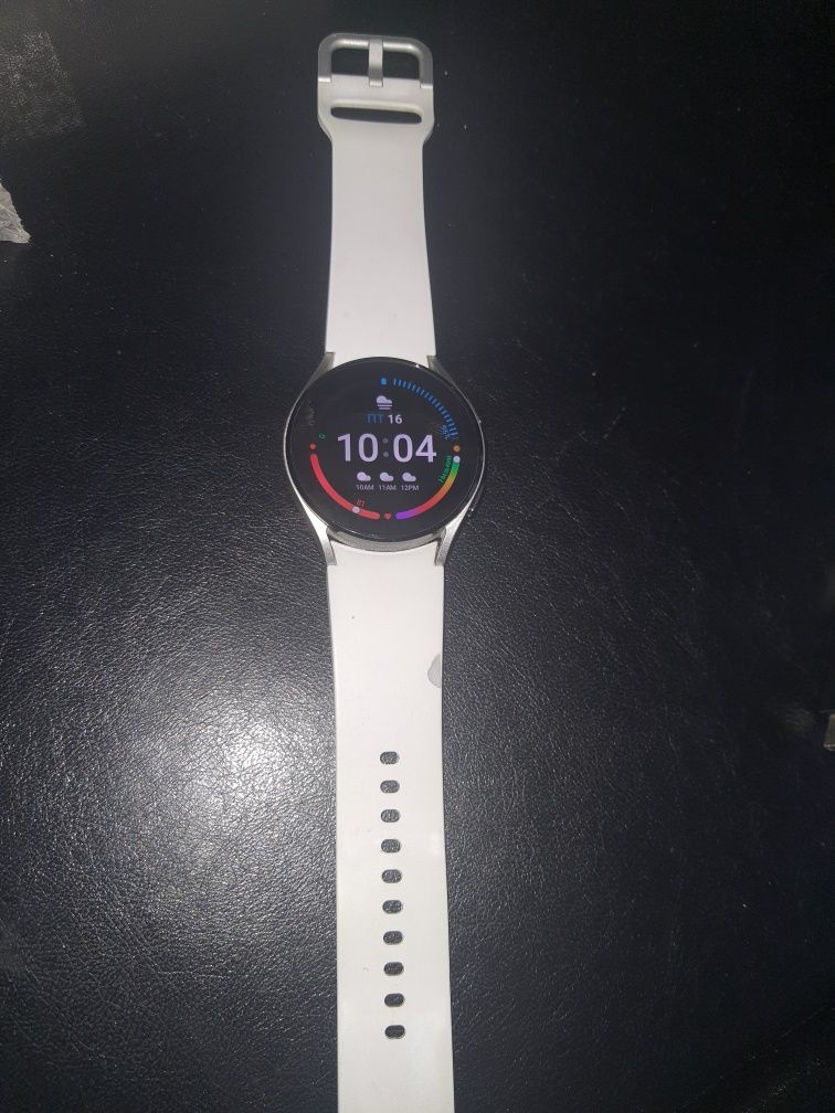 Смарт часи Galaxy Watch4