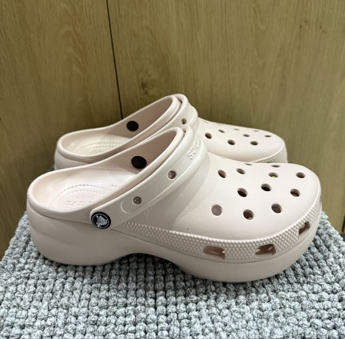 Klapki Crocs na platformie rozmiar 41-42, damska 10