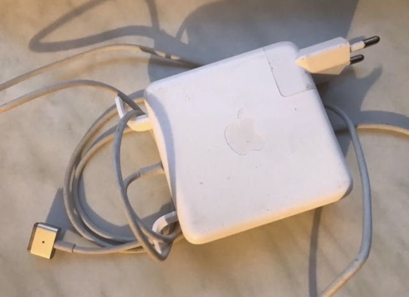 Ładowarka Apple Magsafe 85W