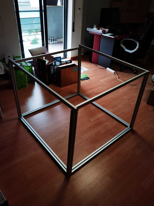 Enclosure Estrutura em Alumínio Extrudido