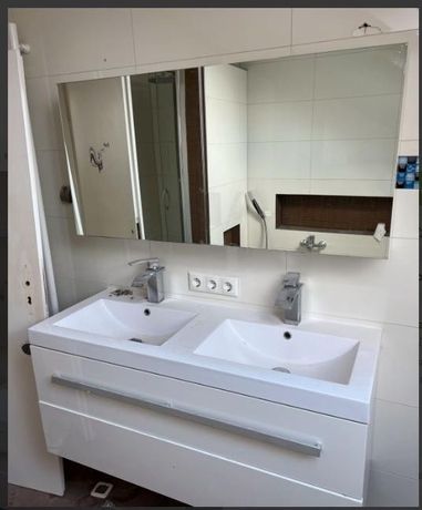Умивальник з тумбочкою в ванну кімнату,дзеркало ,тумбочка,умивальник