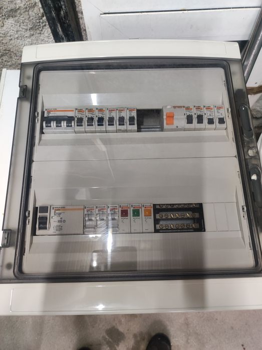 Quadro elétrico como novo