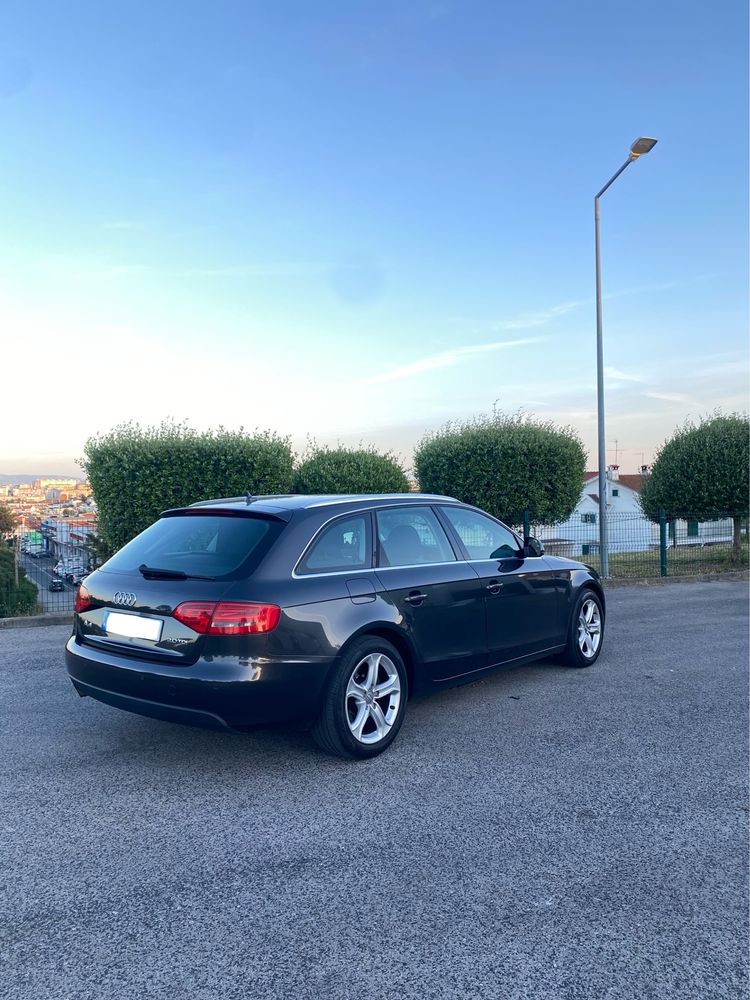 Audi A4 Avant 2.0TDI 140cv Multitronic (Nacional)