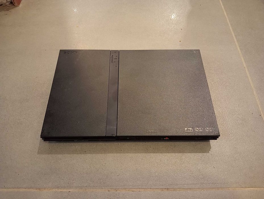 PlayStation PS2 Slim (5)