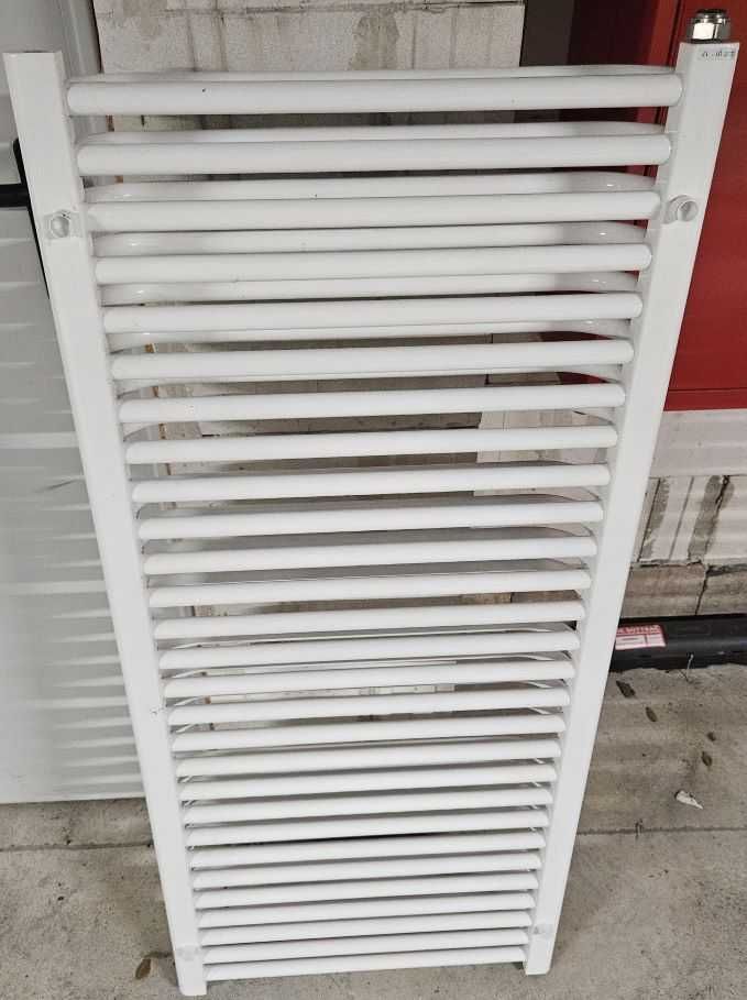 Grzejnik Enix Irys I 550x1196x152