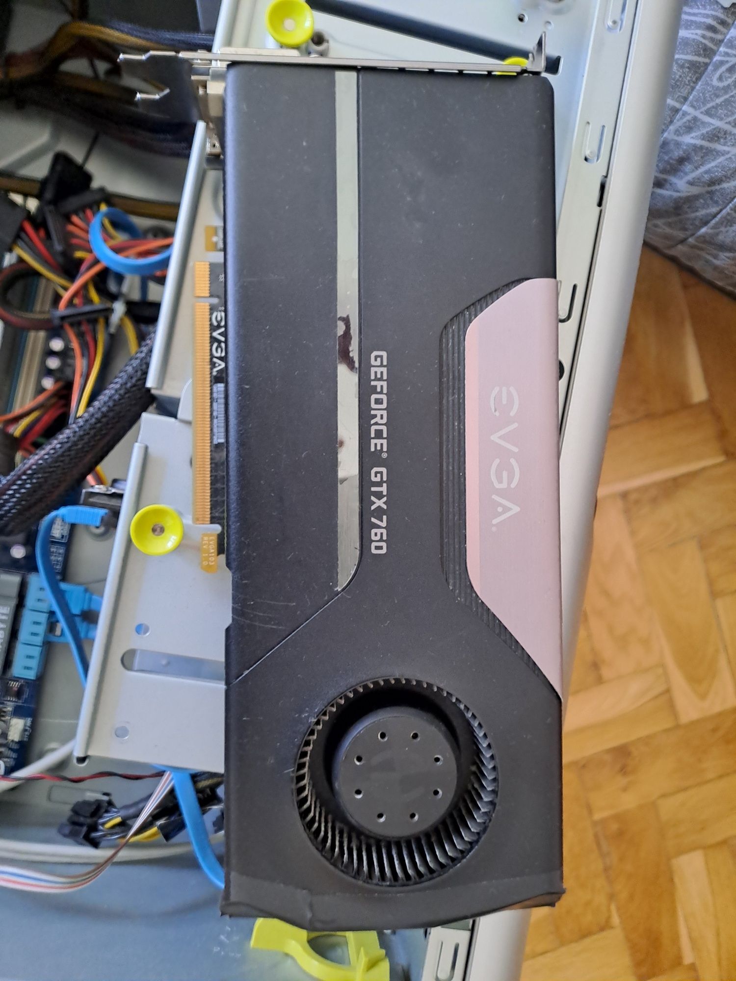 Komputer AMD FX-6100, Nvidia GTX 760, 16gb RAM, ssd