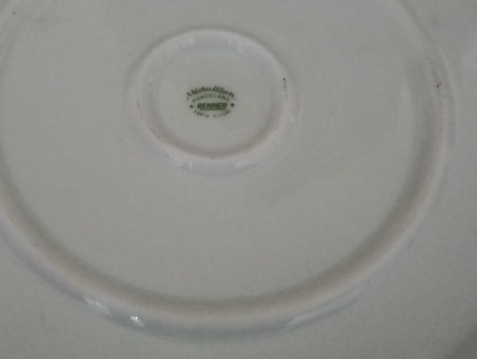 Terrina/ Sopeira de porcelana Renner Porto Alegre