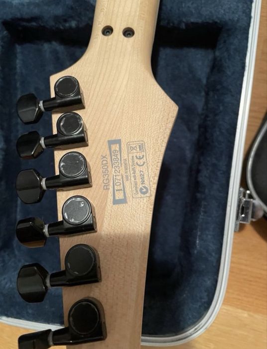 Ibanez RG350DX (com Hard Case) + Roland CUBE 30X