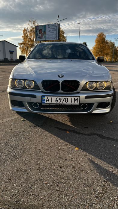 Продам BMW e39 523i