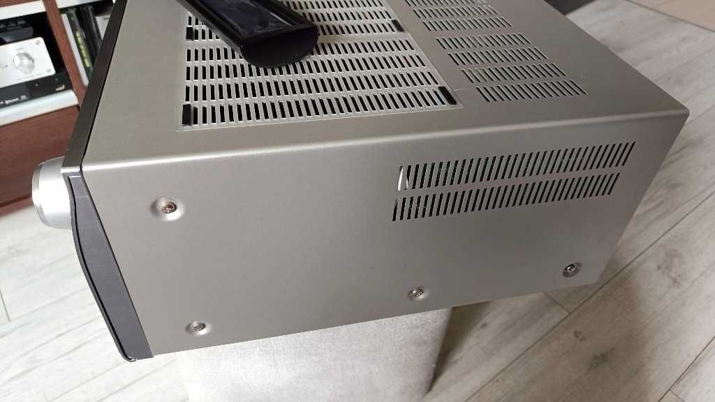 Amplituner Denon AVR 4308 pilot