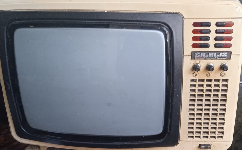 Телевизор  Шилялис, Юность 402, 405, LG